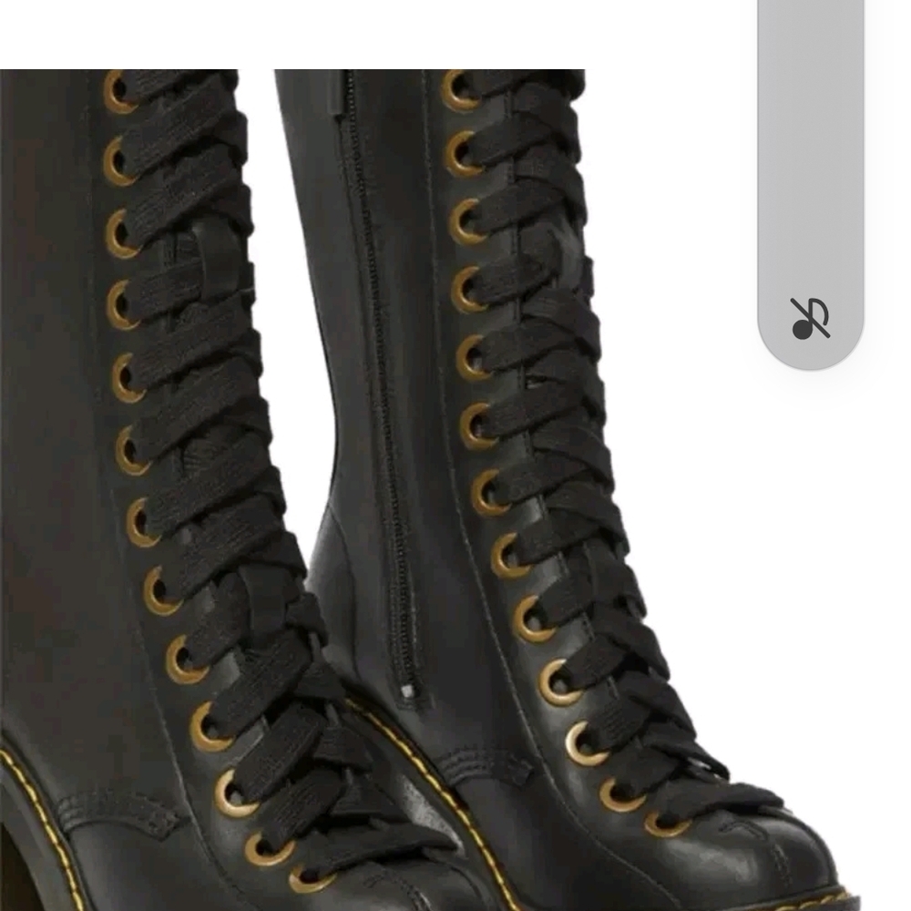 Dr. Martens Carey Black Boots--SUPER RARE - Picture 4 of 11